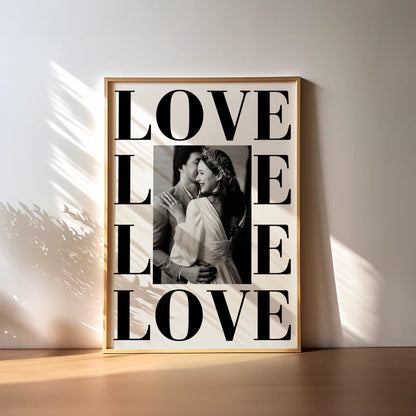 LOVE - Minimalist Siyah&Beyaz Çift Portresi